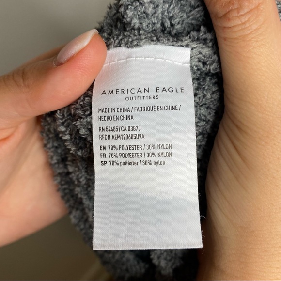 American Eagle grey crew neck sweater - Picture 7 of 8